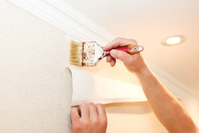 Pose de papier peint à Puysségur — revêtements muraux et toiles de verre